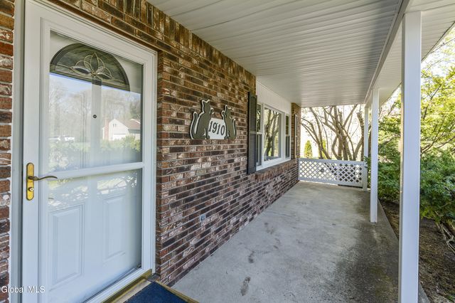 1910 Evva Drive, Schenectady, NY 12303