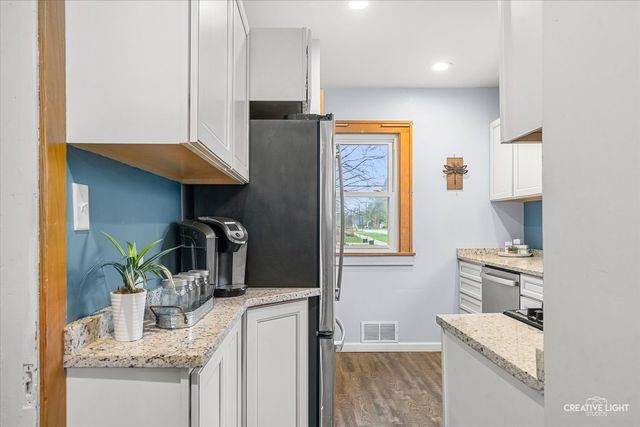 644 Columbia Avenue, Elgin, IL 60120