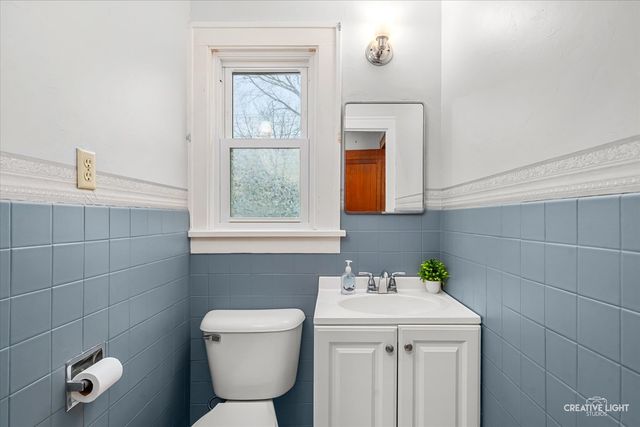 644 Columbia Avenue, Elgin, IL 60120