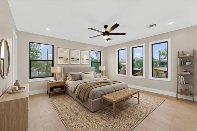 5018 Highland CT, Austin, TX 78731
