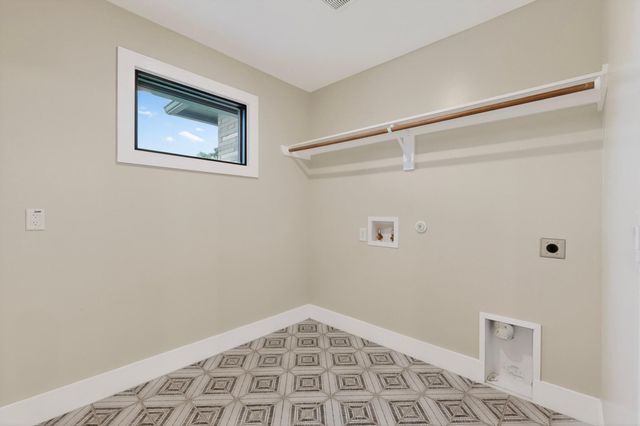 5018 Highland CT, Austin, TX 78731