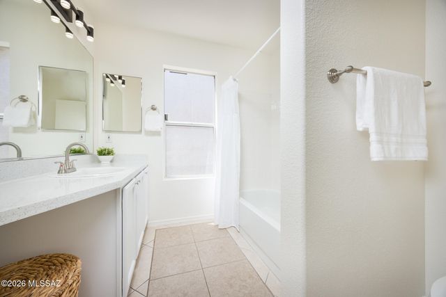 2530 W Camino Del Venegas, Tucson, AZ 85742