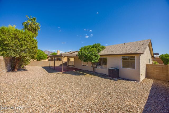 2530 W Camino Del Venegas, Tucson, AZ 85742