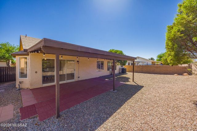 2530 W Camino Del Venegas, Tucson, AZ 85742