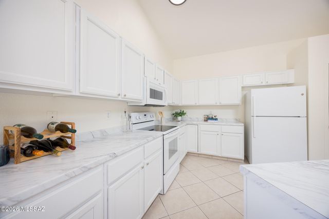 2530 W Camino Del Venegas, Tucson, AZ 85742