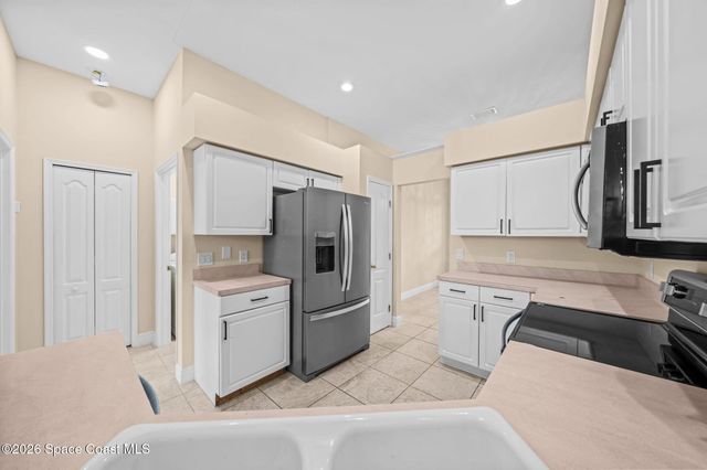 3221 Windsor Estates Drive, Melbourne, FL 32940