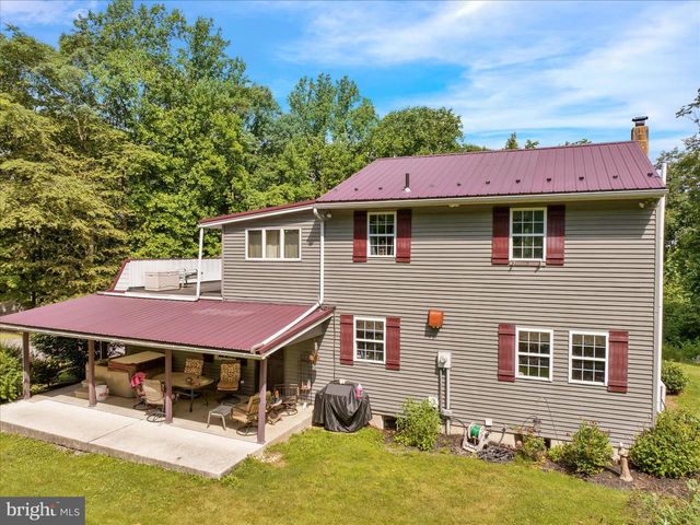 113 SANDHILL RD, Fleetwood, PA 19522