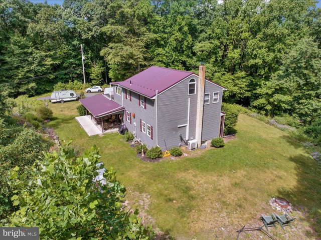113 SANDHILL RD, Fleetwood, PA 19522