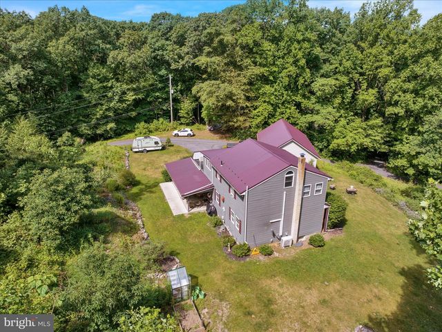 113 SANDHILL RD, Fleetwood, PA 19522