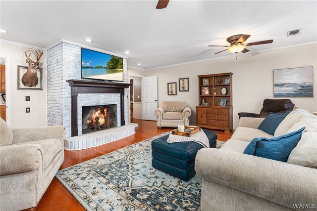 11273 APRIL SOUND, Northport, AL 35475