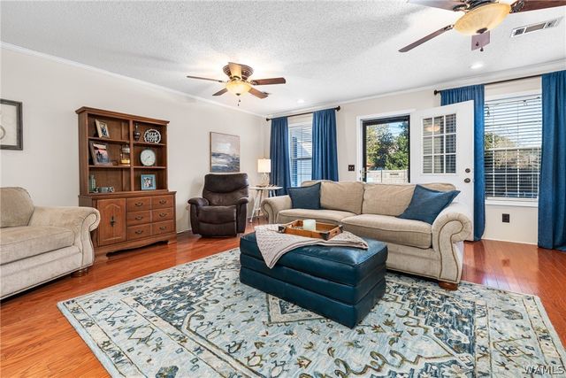 11273 APRIL SOUND, Northport, AL 35475