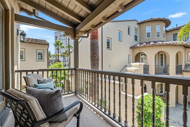 21265 Baeza Circle, Huntington Beach, CA 92648
