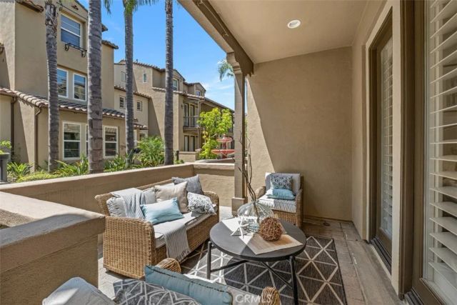 21265 Baeza Circle, Huntington Beach, CA 92648