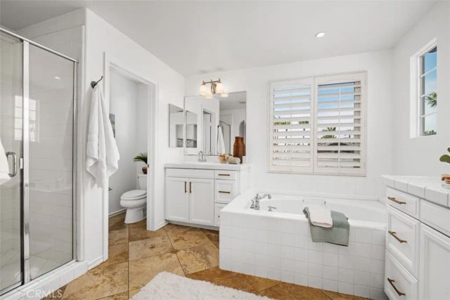 21265 Baeza Circle, Huntington Beach, CA 92648