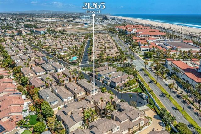 21265 Baeza Circle, Huntington Beach, CA 92648
