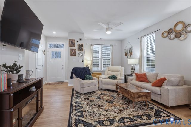 2031 Turtle Pky, Sandston, VA 23150