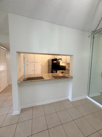 703 Sunny Pine Way C1, Greenacres, FL 33415