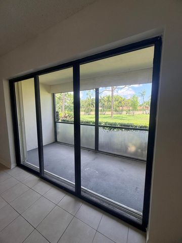 703 Sunny Pine Way C1, Greenacres, FL 33415