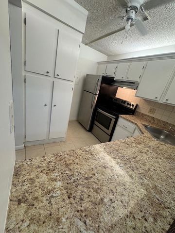 703 Sunny Pine Way C1, Greenacres, FL 33415