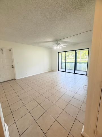 703 Sunny Pine Way C1, Greenacres, FL 33415