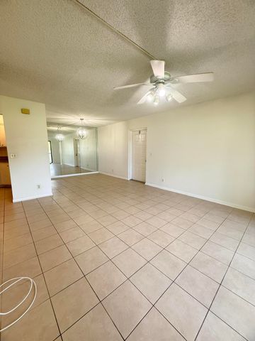 703 Sunny Pine Way C1, Greenacres, FL 33415