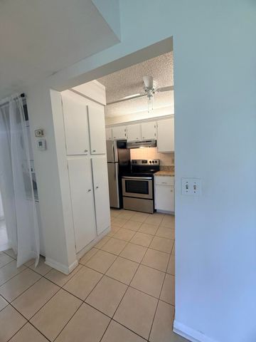 703 Sunny Pine Way C1, Greenacres, FL 33415