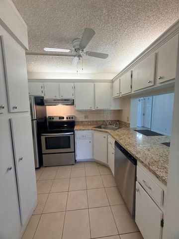 703 Sunny Pine Way C1, Greenacres, FL 33415