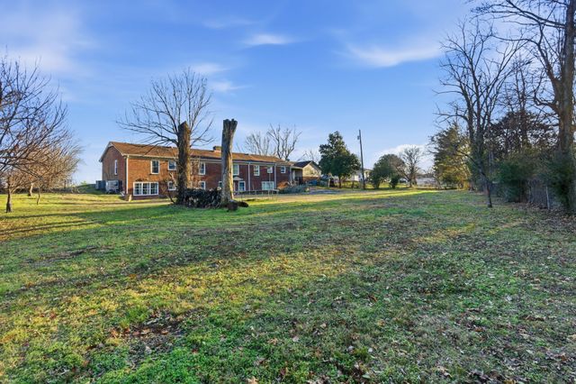 3102 Lebanon Pike, Nashville, TN 37214