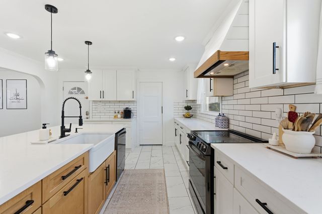 3102 Lebanon Pike, Nashville, TN 37214