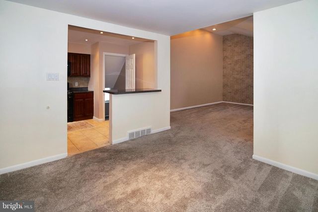 6 S BELL RD, Bellmawr, NJ 08031