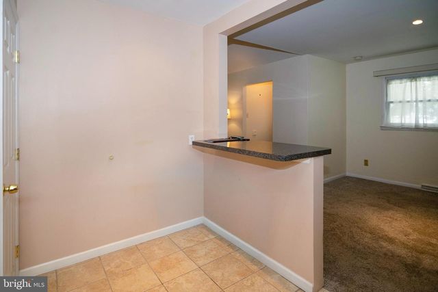 6 S BELL RD, Bellmawr, NJ 08031
