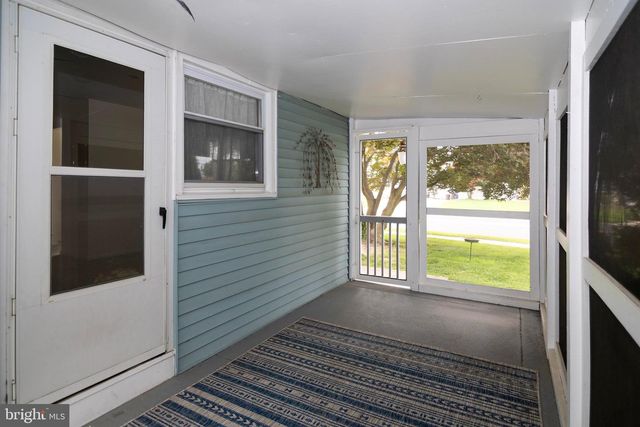 6 S BELL RD, Bellmawr, NJ 08031