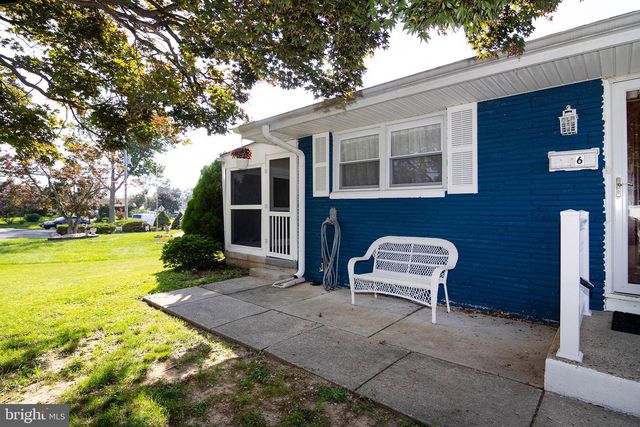 6 S BELL RD, Bellmawr, NJ 08031