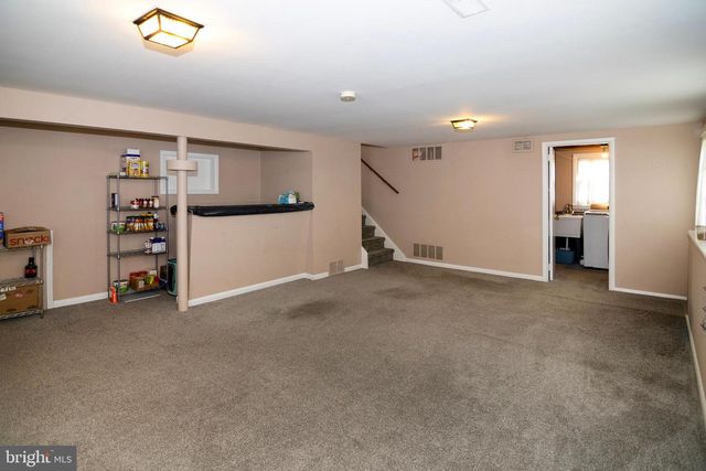 6 S BELL RD, Bellmawr, NJ 08031