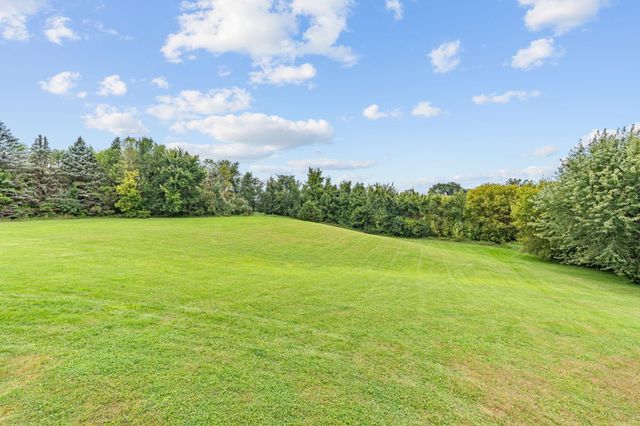 8700 Grace Lane, Greenfield, MN 55357