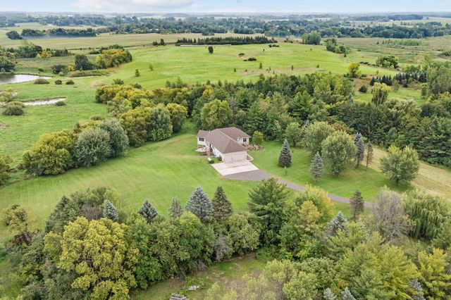 8700 Grace Lane, Greenfield, MN 55357