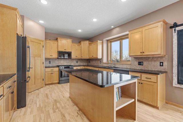 8700 Grace Lane, Greenfield, MN 55357