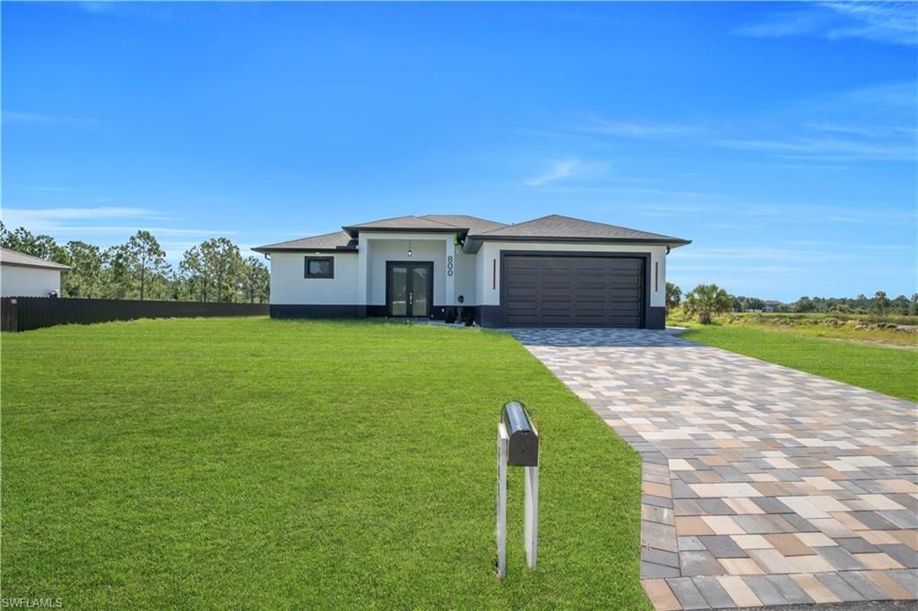 800 Pine AVE, LEHIGH ACRES, FL 33972 — photo 2