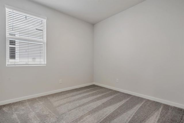 212 Bendecido LOOP, Elgin, TX 78621
