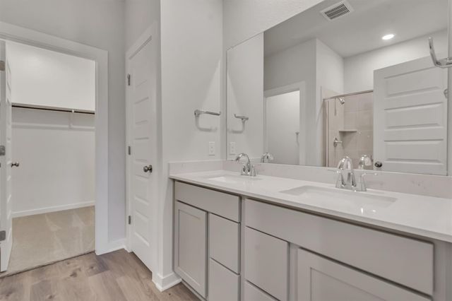 212 Bendecido LOOP, Elgin, TX 78621