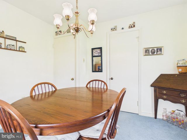 227 N WILLIAMS ST, York, PA 17404