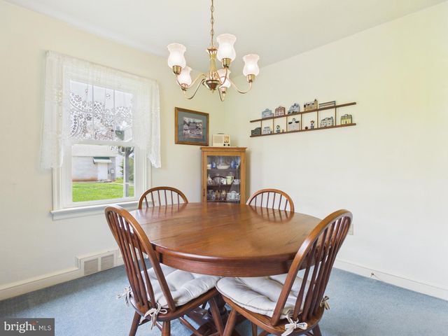 227 N WILLIAMS ST, York, PA 17404