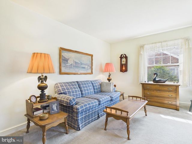 227 N WILLIAMS ST, York, PA 17404