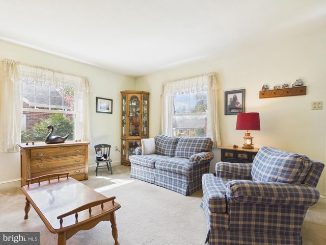 227 N WILLIAMS ST, York, PA 17404