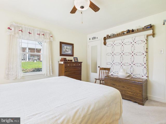 227 N WILLIAMS ST, York, PA 17404