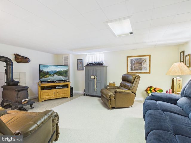 227 N WILLIAMS ST, York, PA 17404