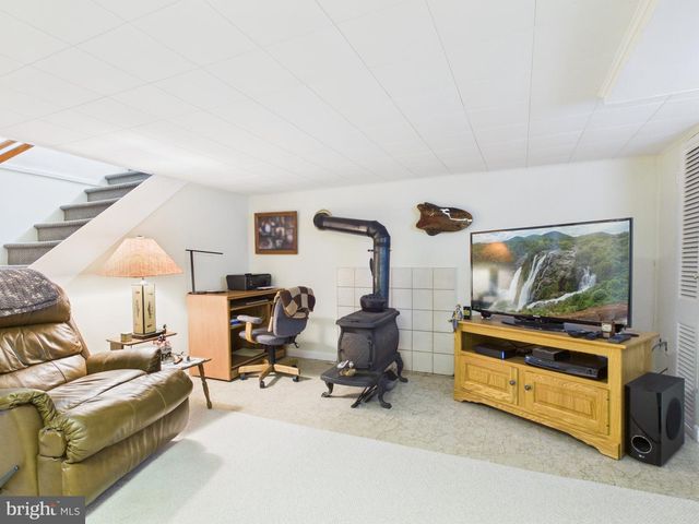 227 N WILLIAMS ST, York, PA 17404
