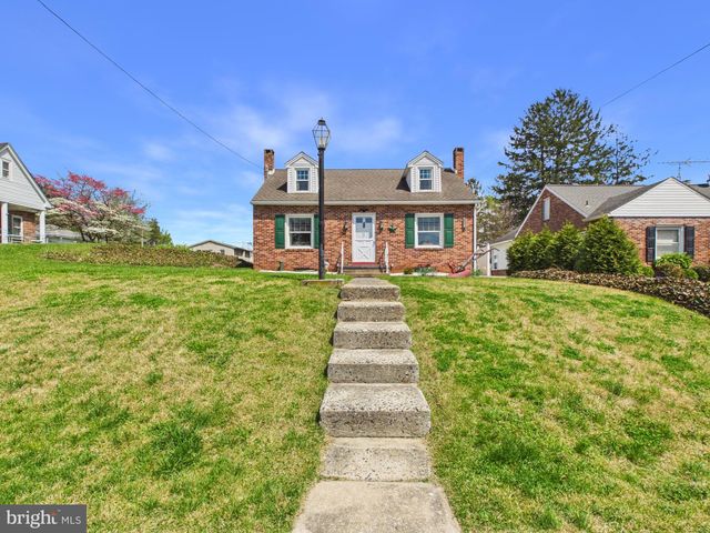 227 N WILLIAMS ST, York, PA 17404