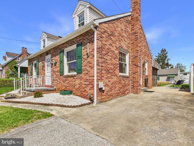227 N WILLIAMS ST, York, PA 17404