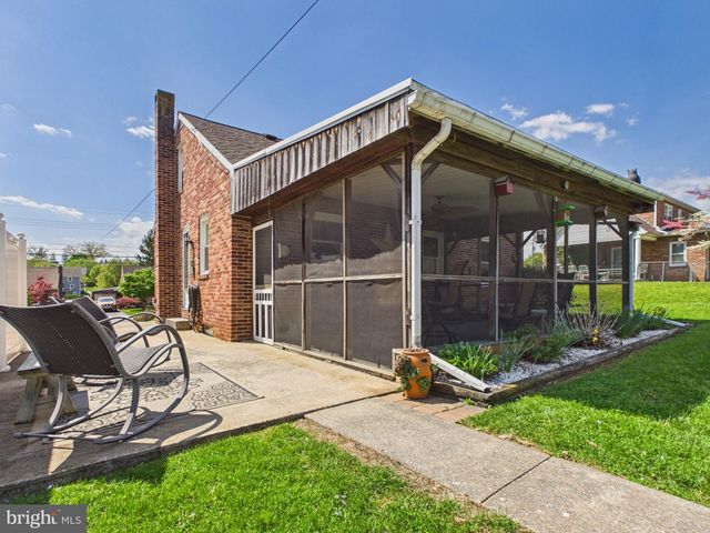 227 N WILLIAMS ST, York, PA 17404